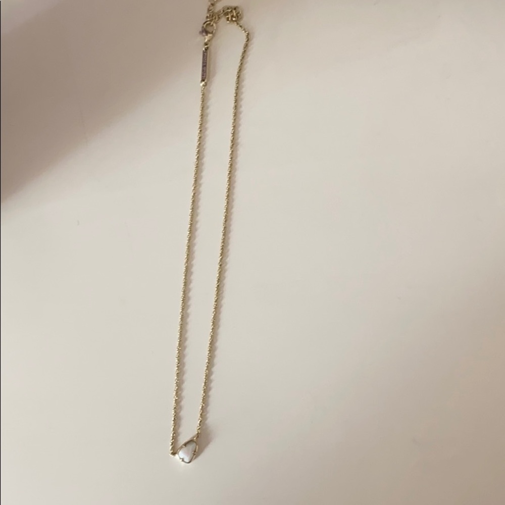Kendra Scott necklace
